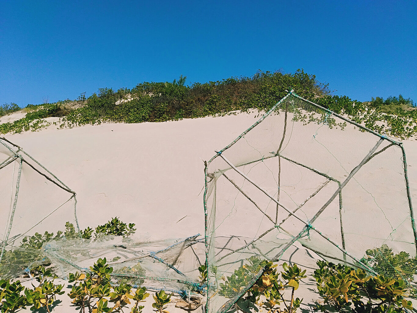 Vue panoramique de la Baie d'Italy avec bateaux de pêche traditionnels, Fort-Dauphin Madagascar